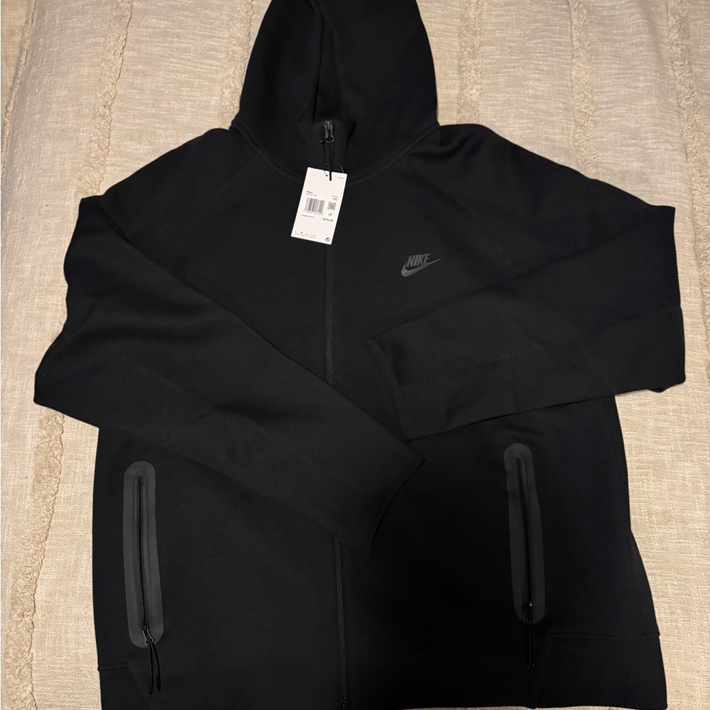 Nike Men's Black Full-Zip Jacket